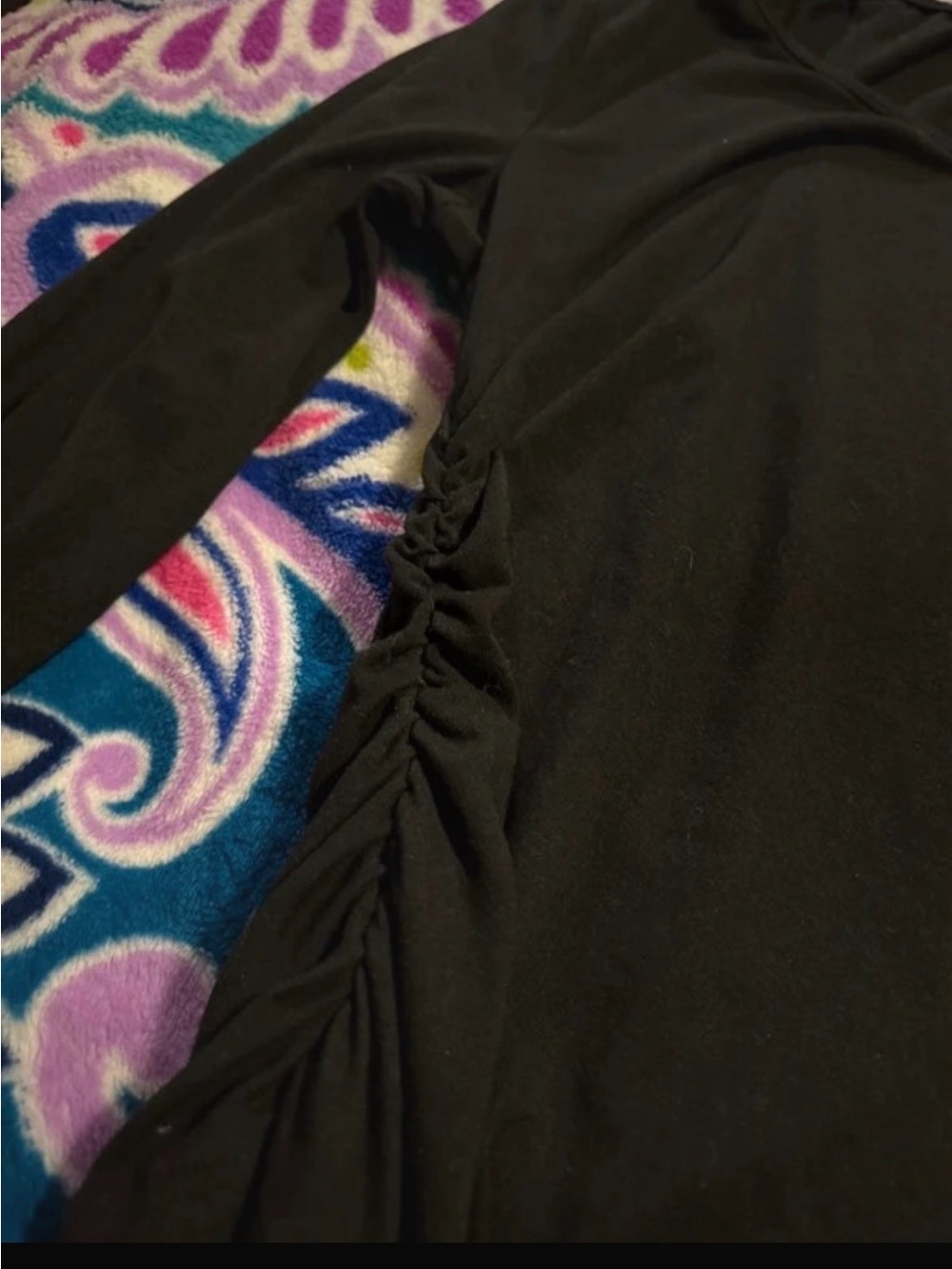 SHEIN Black Ruched Side Long Sleeve Top